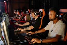 game dealer F8bet